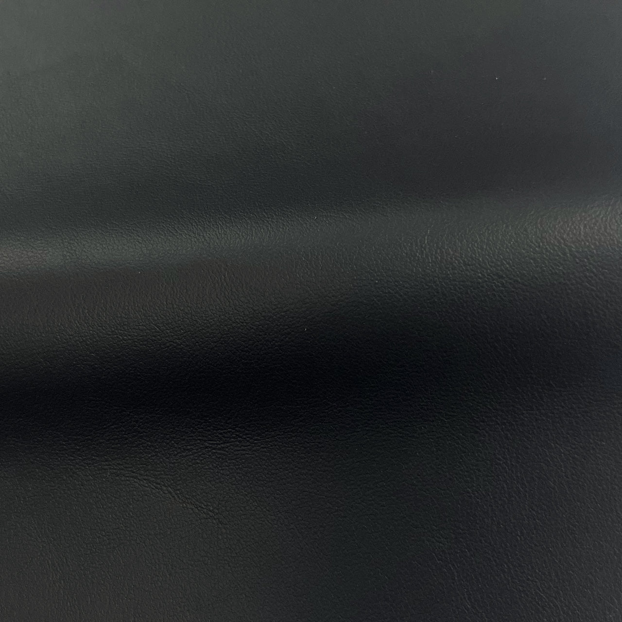 Box Calf: Aniline Semi-Rigid Calfskin Leather