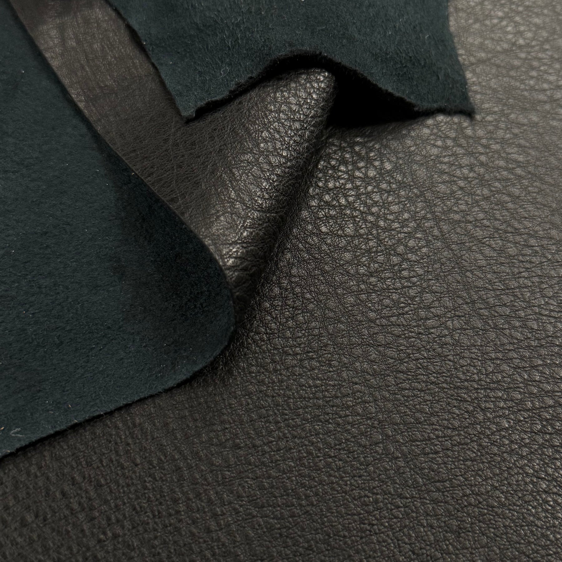 Soft pebbled grain lamb leather for fashion & accessories